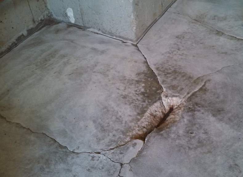 Тріщини в бетонних підлогах